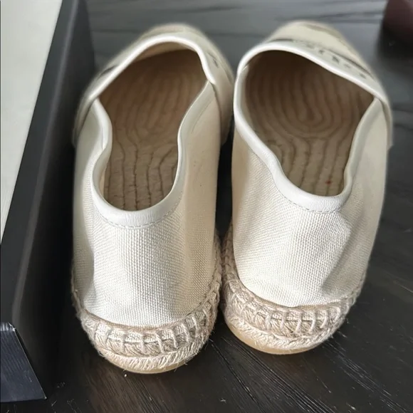 Gucci Women's Beige Espadrilles with Logo - Picture 5 of 12